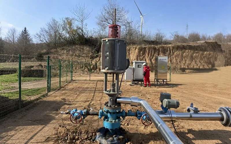 螺杆泵直驱装置